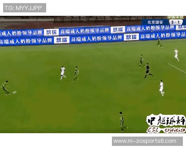 掌握足球转身过人技巧提升你的场上表现与竞争力 掌握足球转身过人技巧提升你的场上表现与竞争力